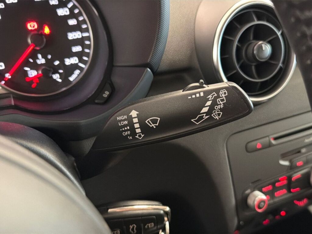 Audi A1 2014 Sininen