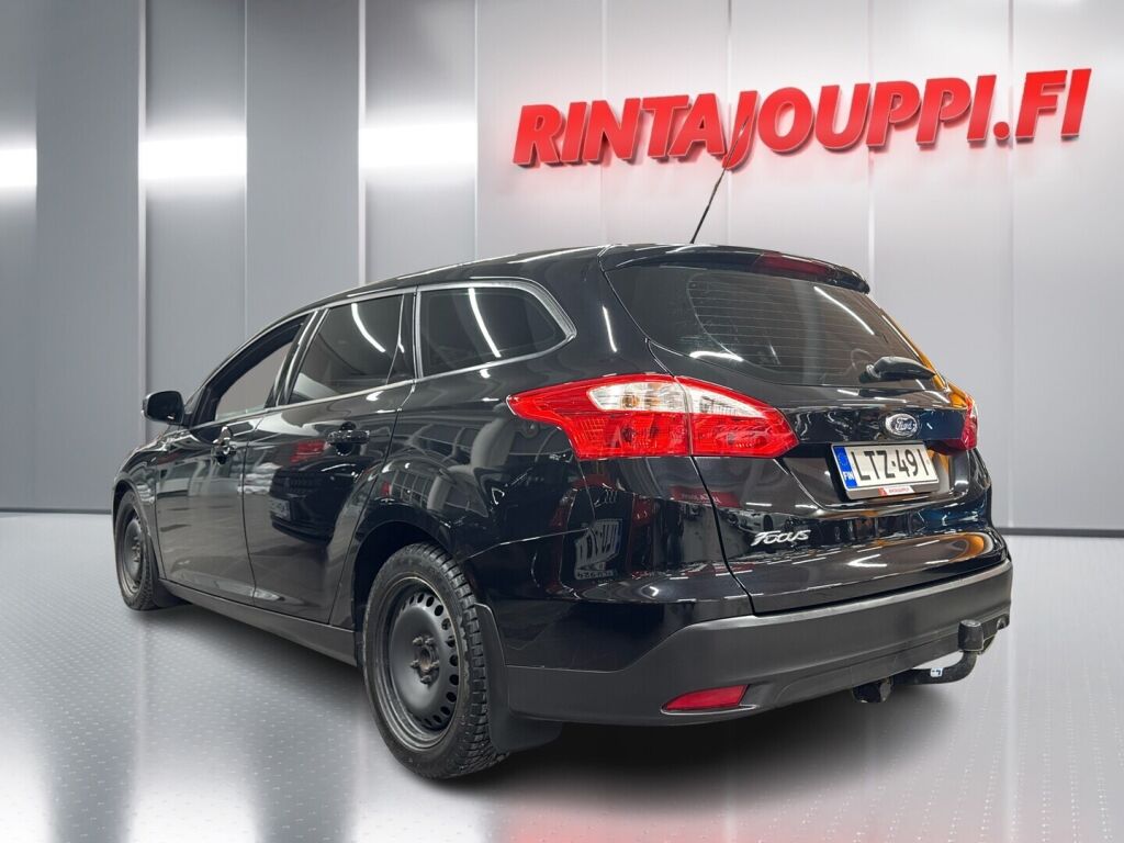 Ford Focus 2013 Musta