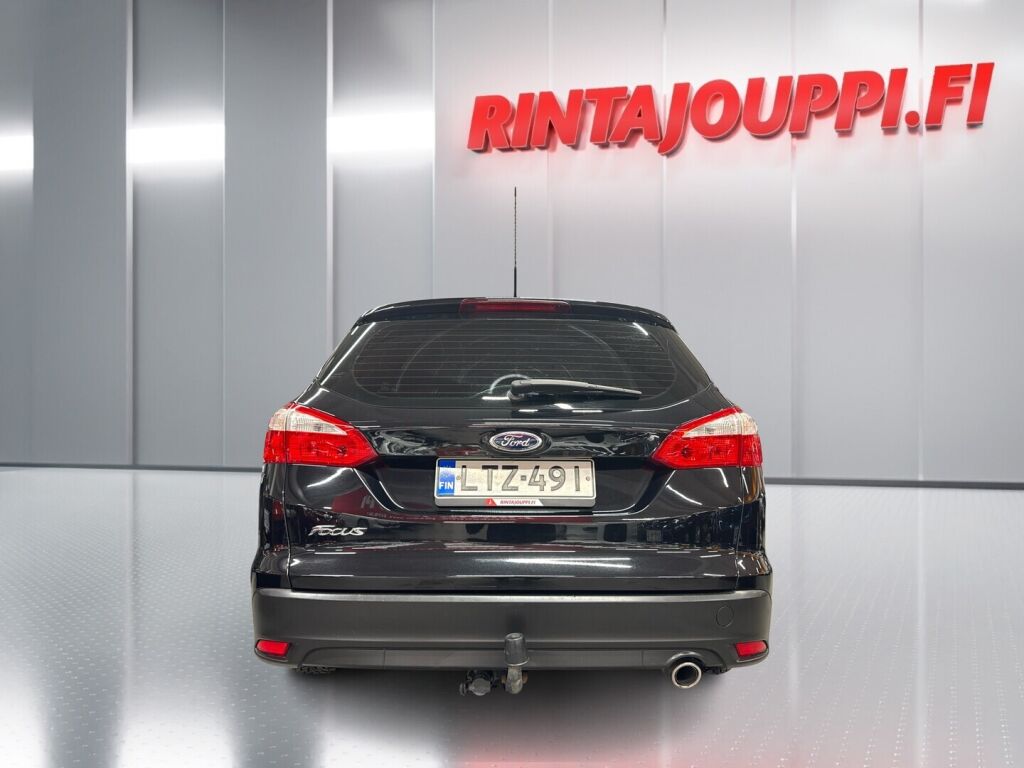 Ford Focus 2013 Musta