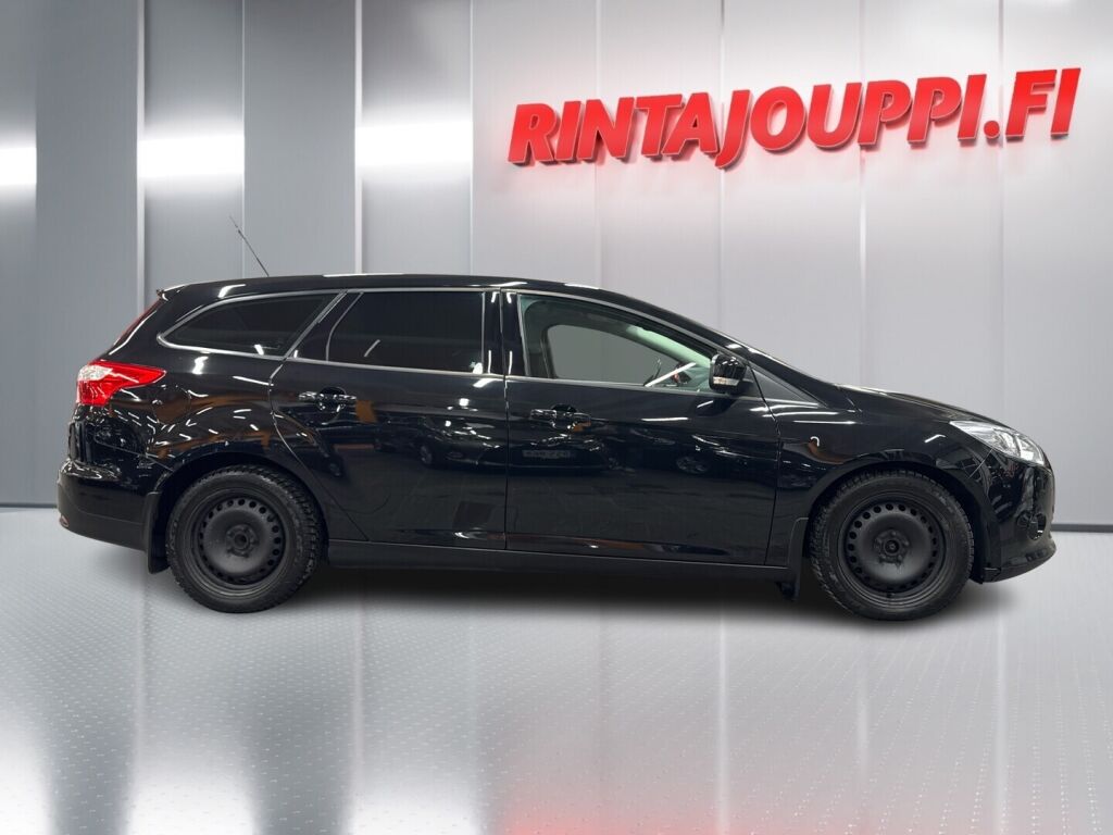 Ford Focus 2013 Musta