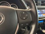 Toyota Auris 2013 Punainen