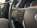 Toyota Auris 2013 Punainen