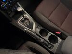 Toyota Auris 2013 Punainen