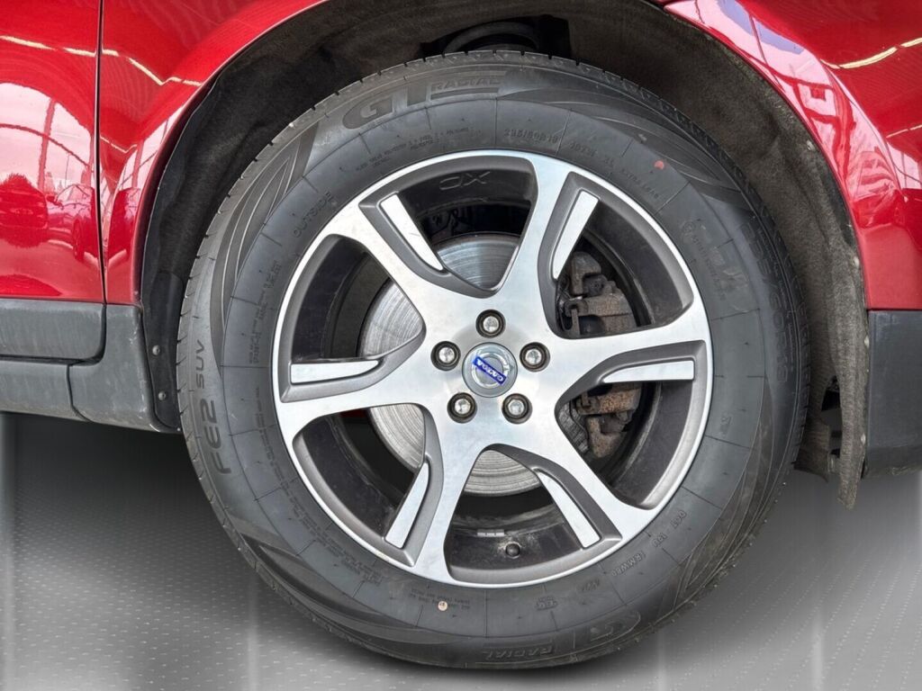 Volvo XC60 2013 Punainen