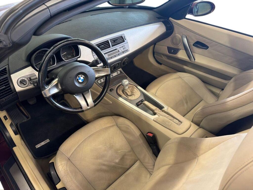 BMW Z4 2003 Violetti
