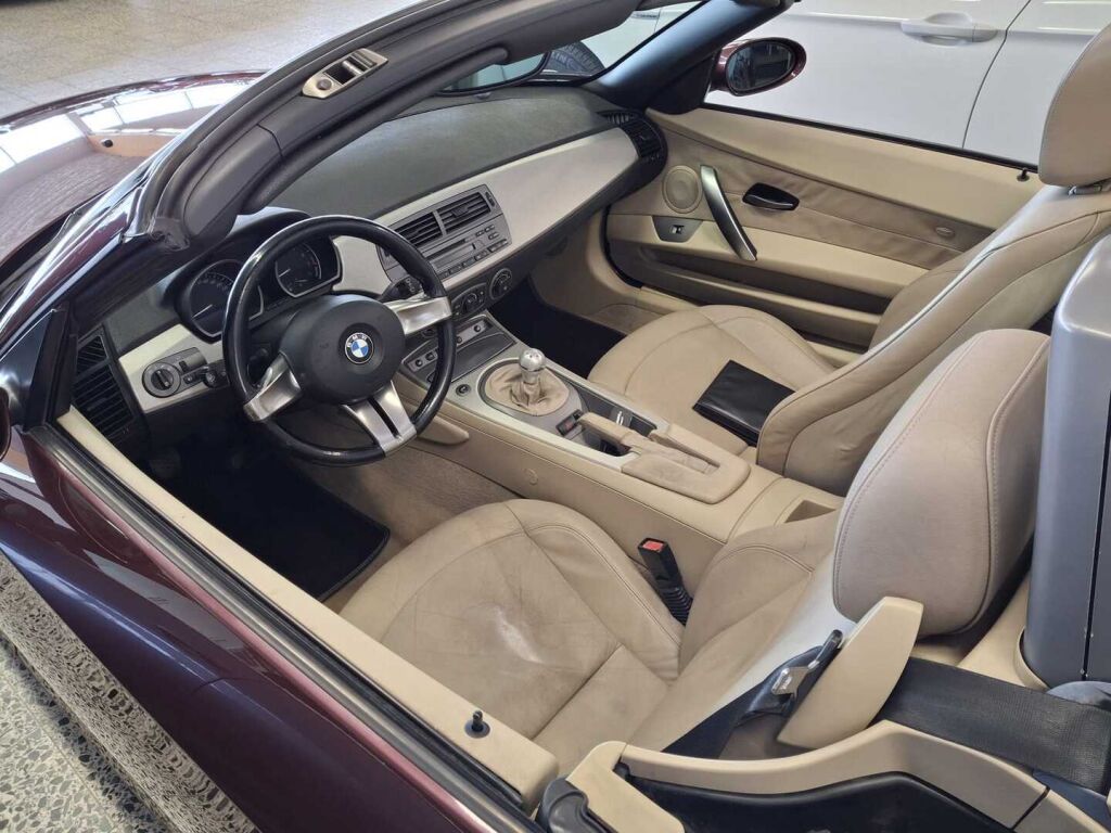 BMW Z4 2003 Violetti