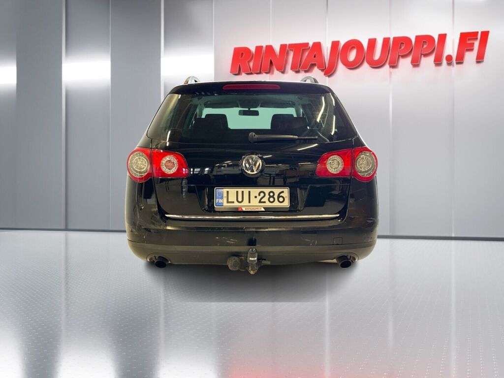 Volkswagen Passat Variant 2006 Musta