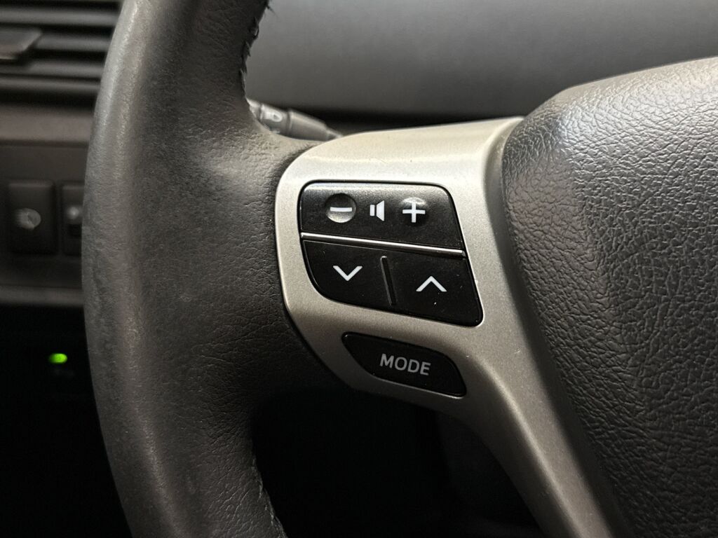 Toyota Verso 2010 Harmaa