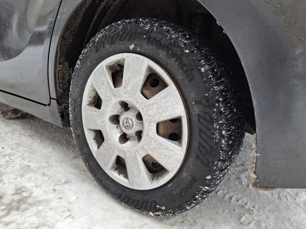 Toyota Verso 2010 Harmaa