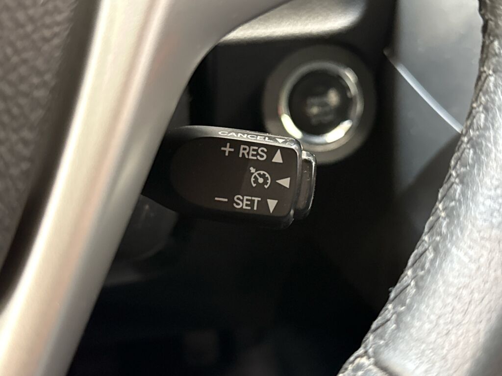 Toyota Verso 2010 Harmaa