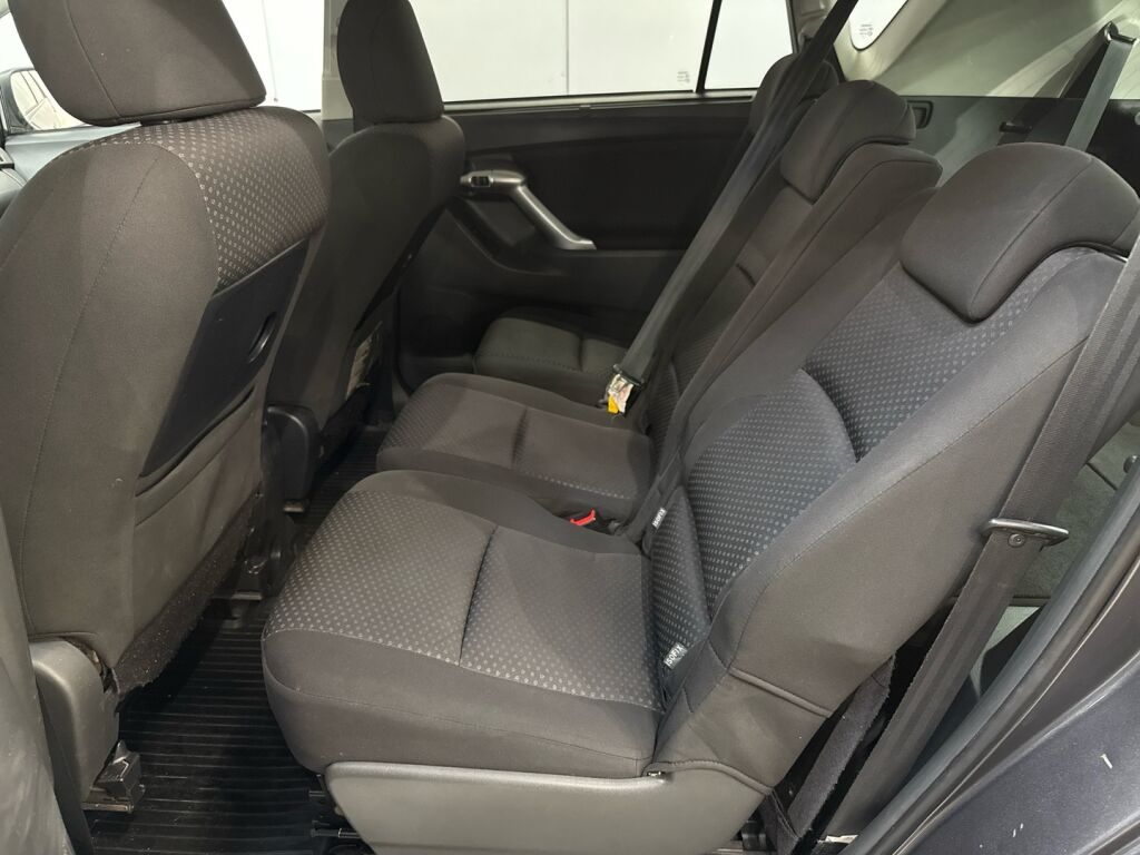 Toyota Verso 2010 Harmaa