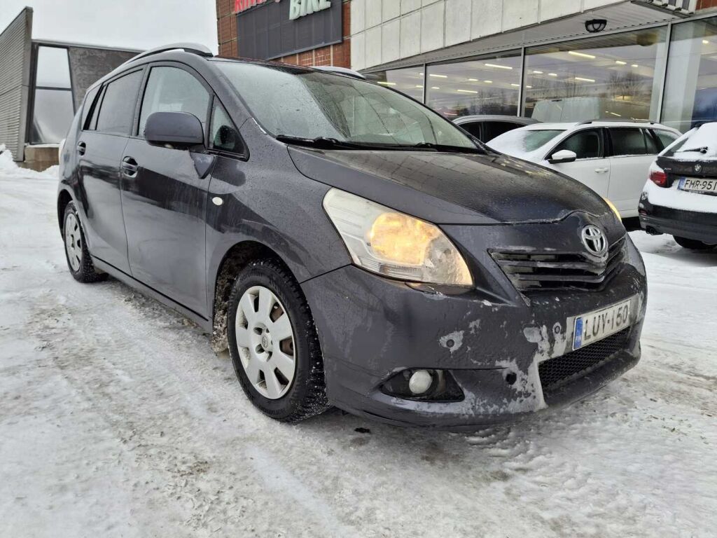 Toyota Verso 2010 Harmaa