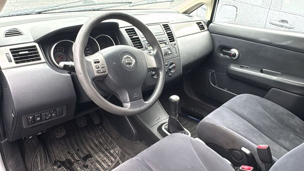 Nissan Tiida 2007 Hopea