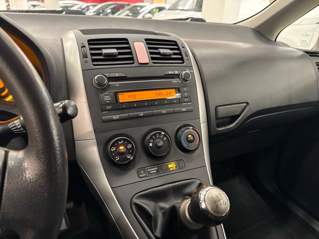 Toyota Auris 2008 Harmaa