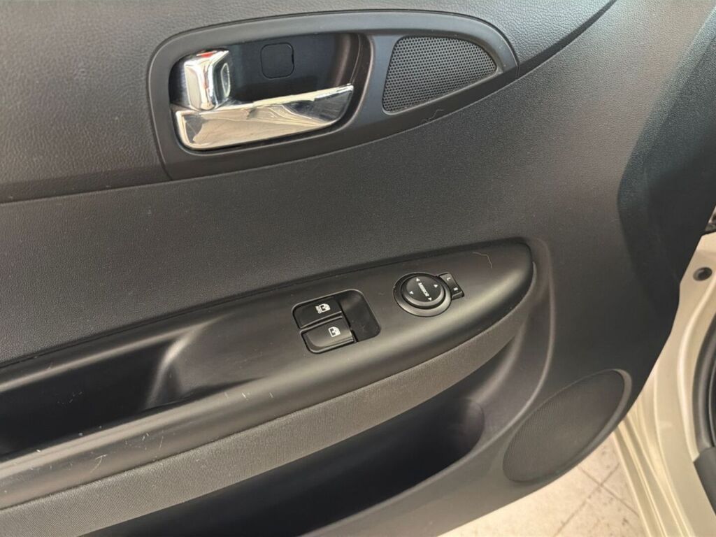 Hyundai i20 2010 Hopea