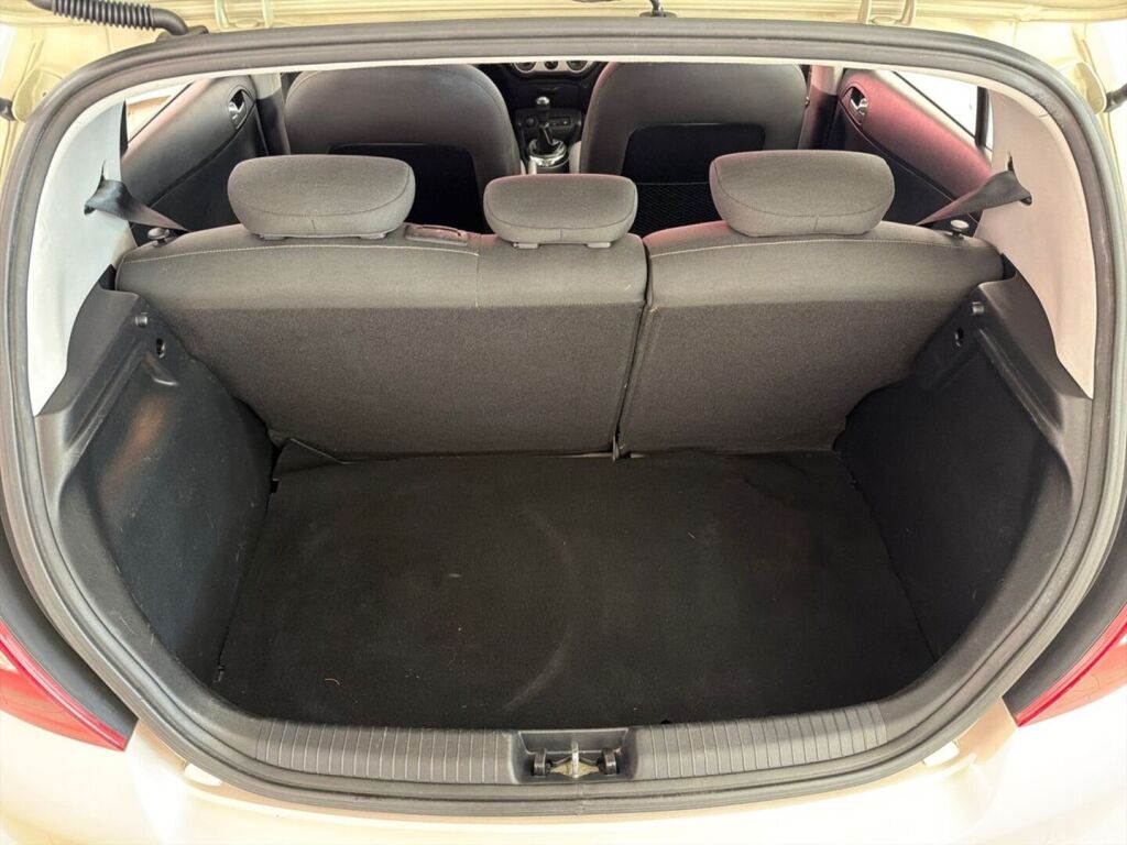 Hyundai i20 2010 Hopea