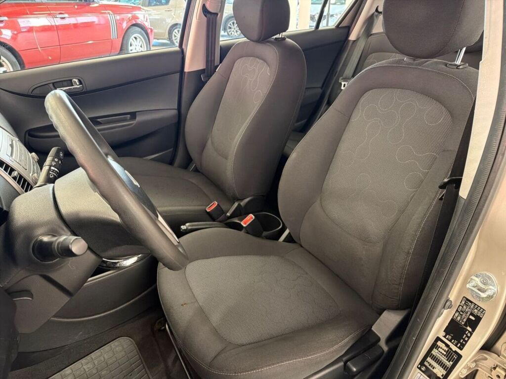 Hyundai i20 2010 Hopea
