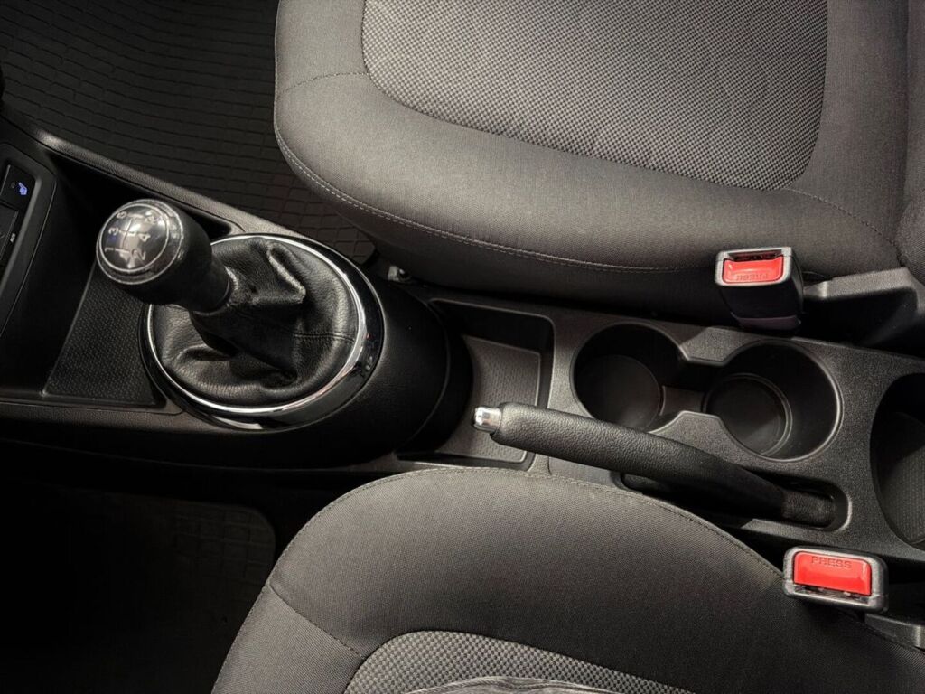 Hyundai i20 2010 Hopea