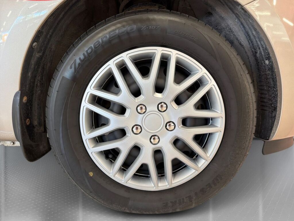 Hyundai i20 2010 Hopea