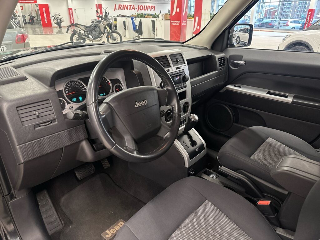 Jeep Patriot 2009 Musta