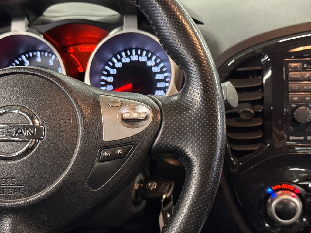 Nissan Juke 2013 Sininen