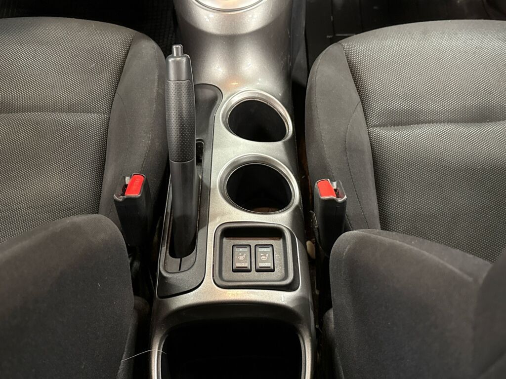 Nissan Juke 2013 Sininen