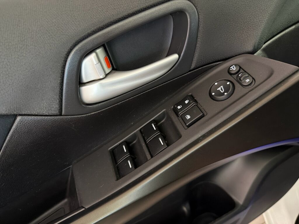 Honda Civic 2013 Valkoinen