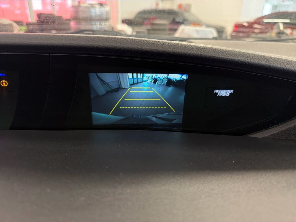 Honda Civic 2013 Valkoinen