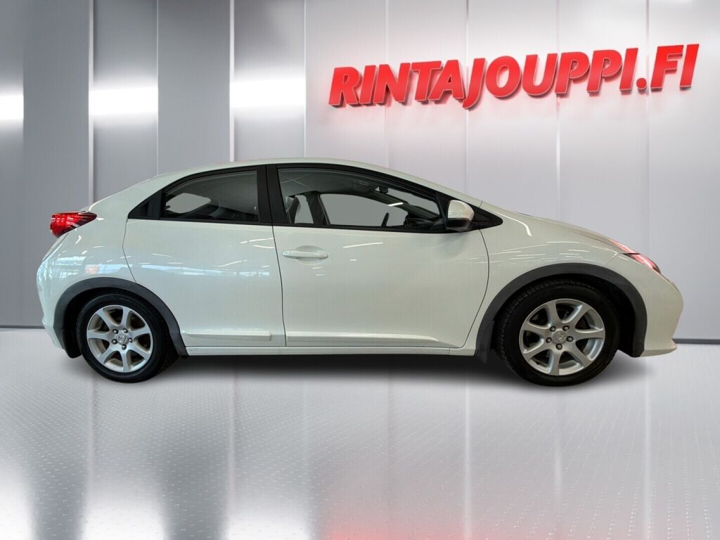 Honda Civic 2013 Valkoinen