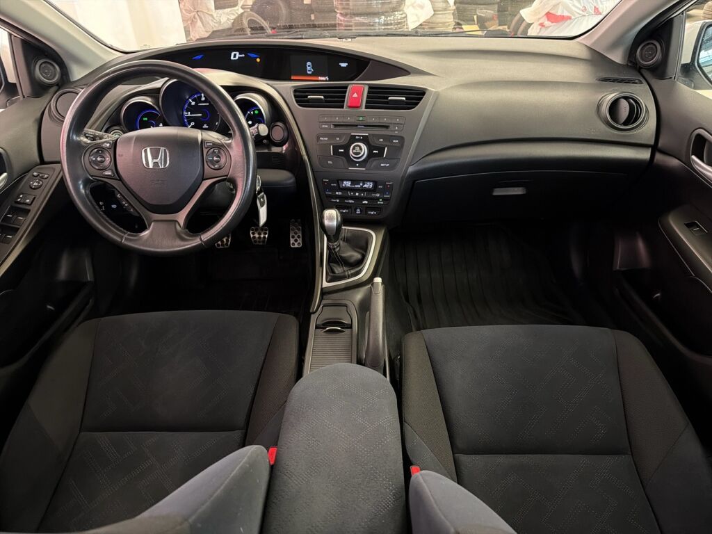 Honda Civic 2013 Valkoinen