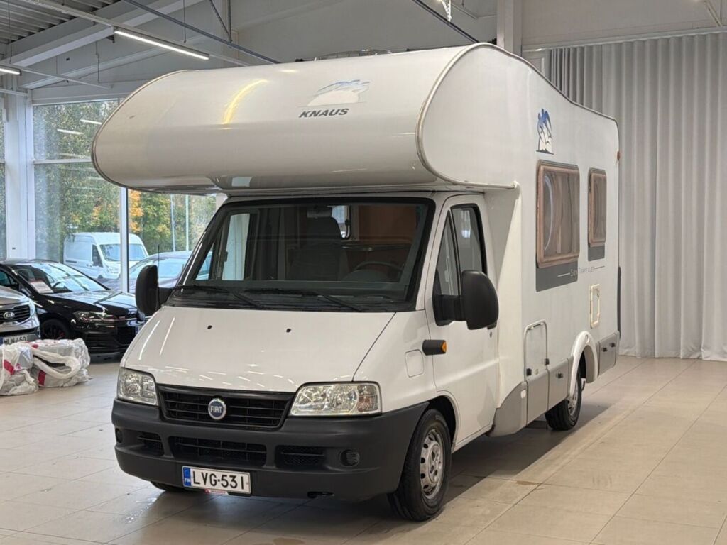 Knaus SUN TRAVELLER 555 2004 Valkoinen