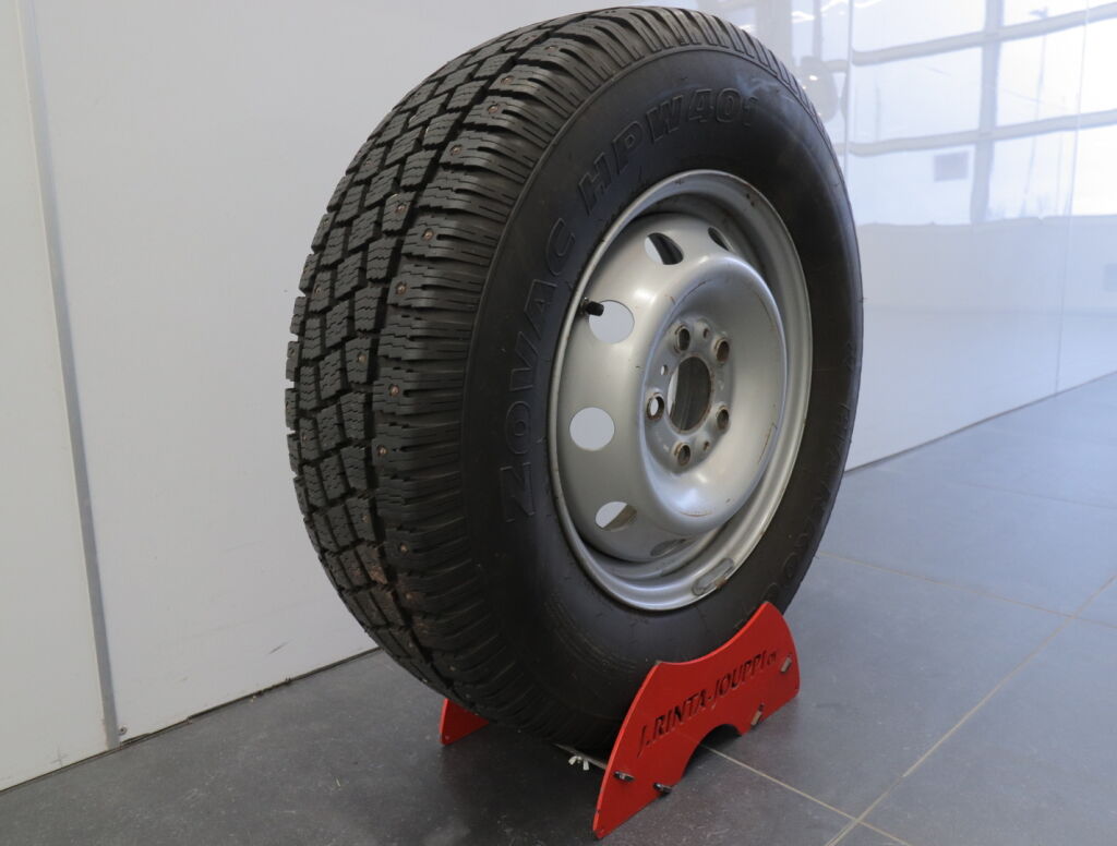 Knaus SUN TRAVELLER 555 2004 Valkoinen