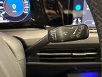 Volkswagen Golf 2024 Musta