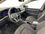 Volkswagen Golf 2024 Musta