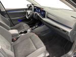 Volkswagen Golf 2024 Musta