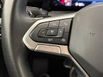 Volkswagen Golf 2024 Musta