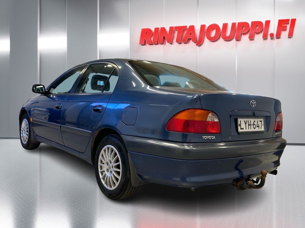 Toyota Avensis 2000 Sininen