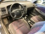 Toyota Avensis 2000 Sininen