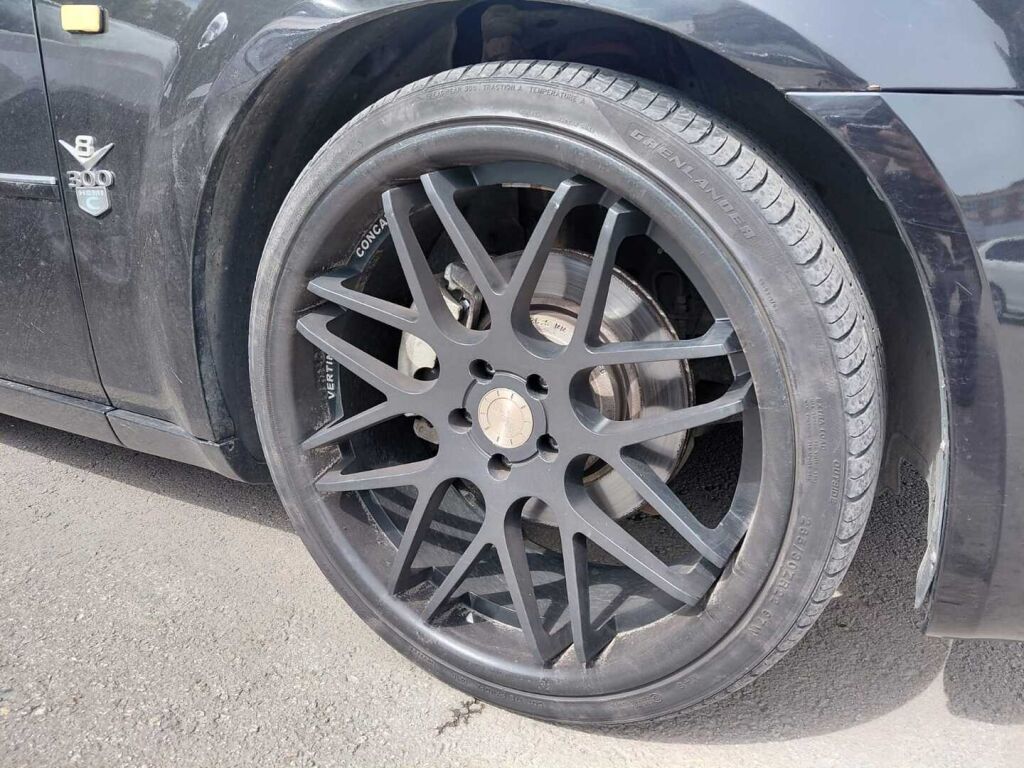 Chrysler 300C 2008 Musta