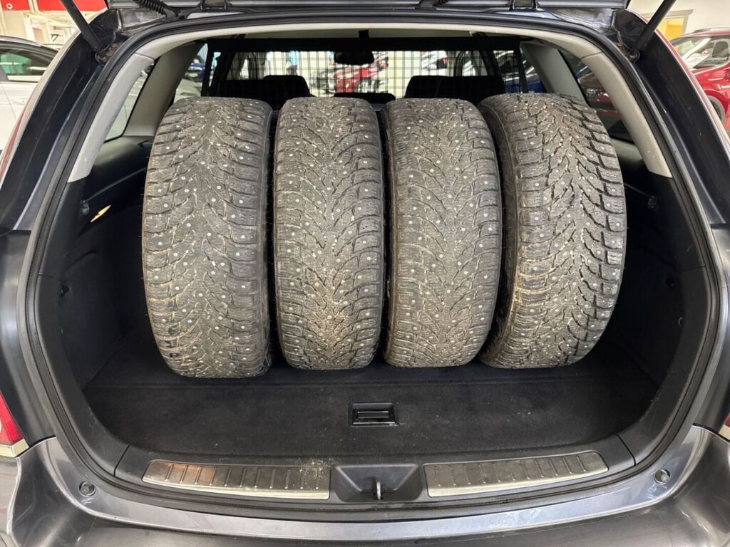 Toyota Avensis 2008 Harmaa