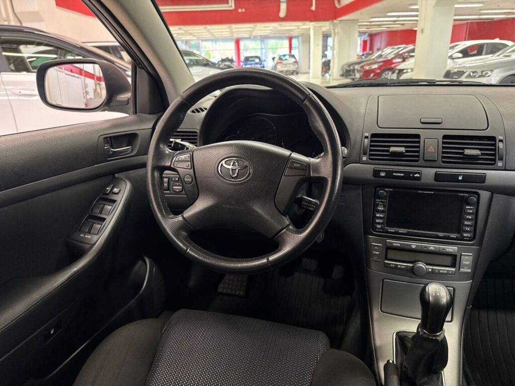 Toyota Avensis 2008 Harmaa