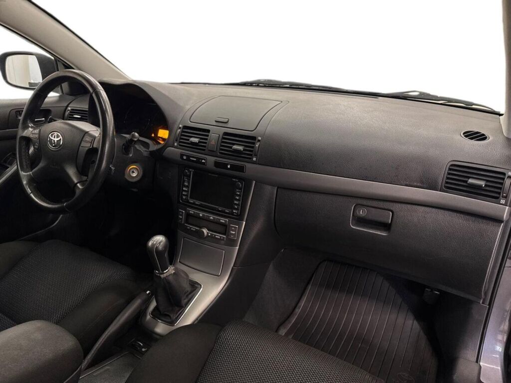 Toyota Avensis 2008 Harmaa