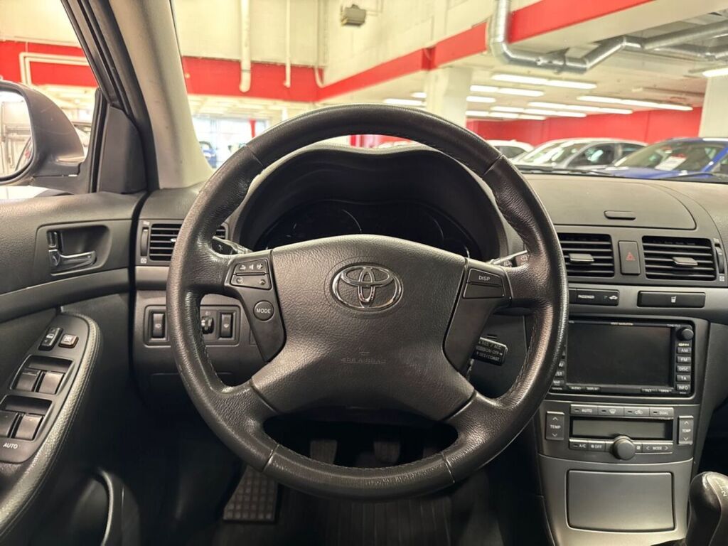Toyota Avensis 2008 Harmaa