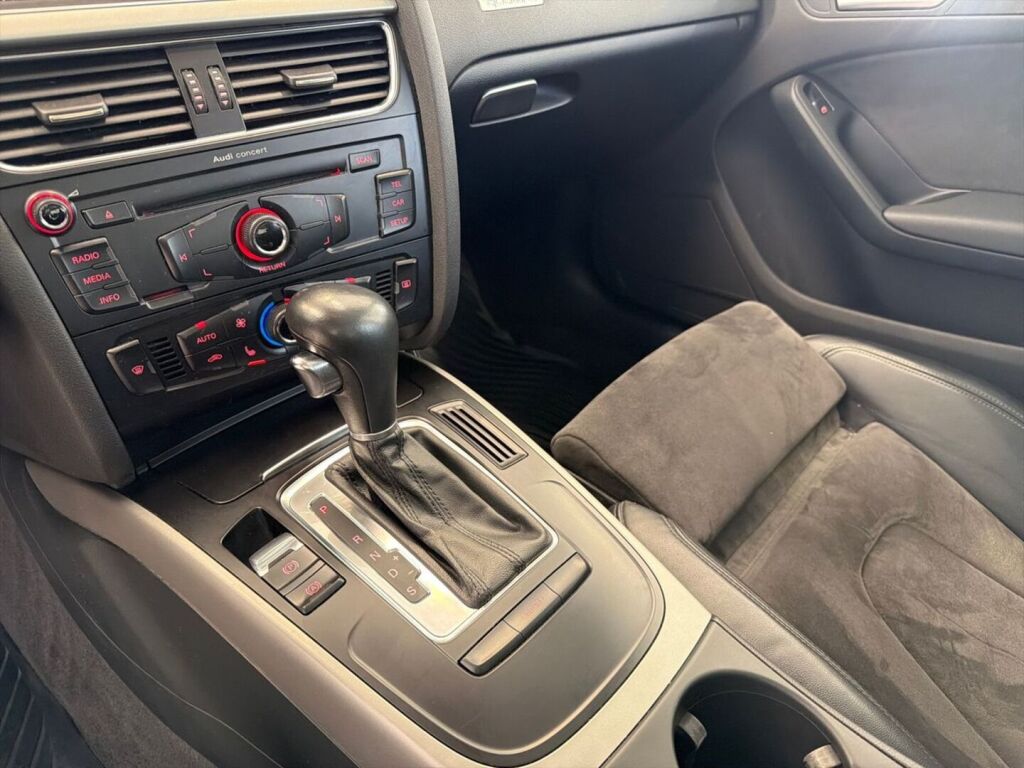 Audi A5 2010 Hopea