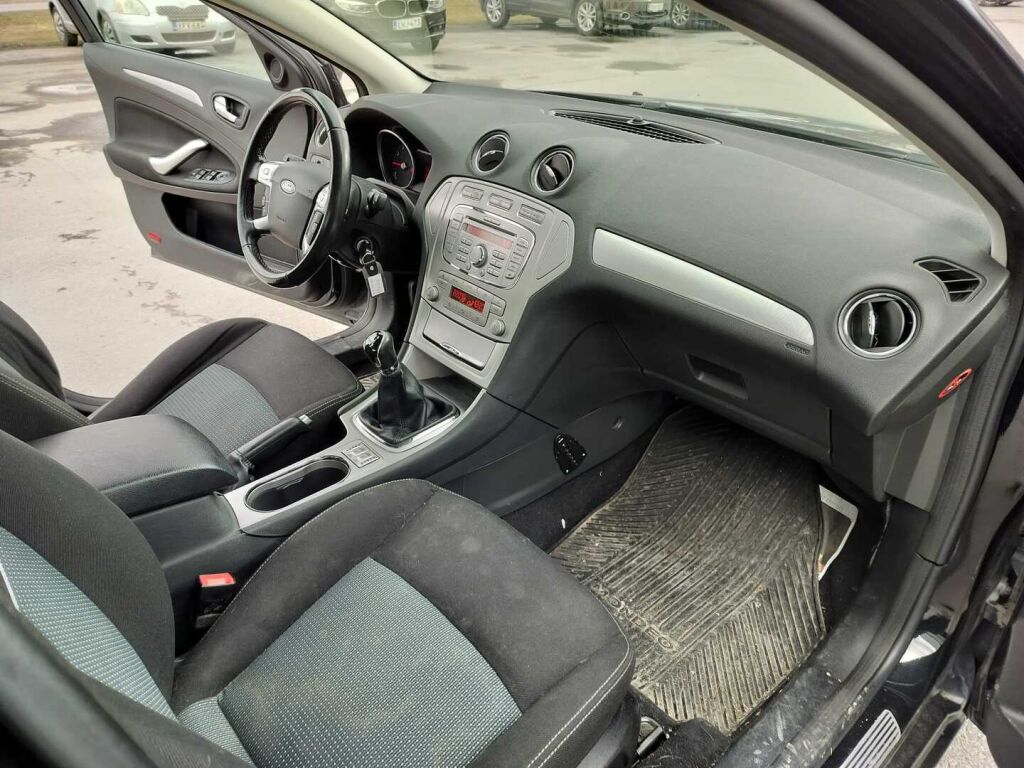 Ford Mondeo 2009 Musta