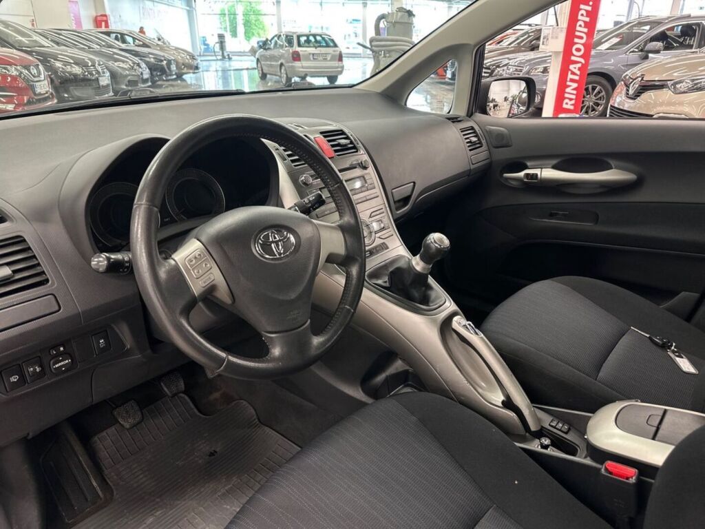 Toyota Auris 2009 Musta