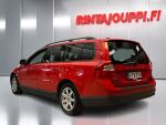 Volvo V70 2009 Punainen