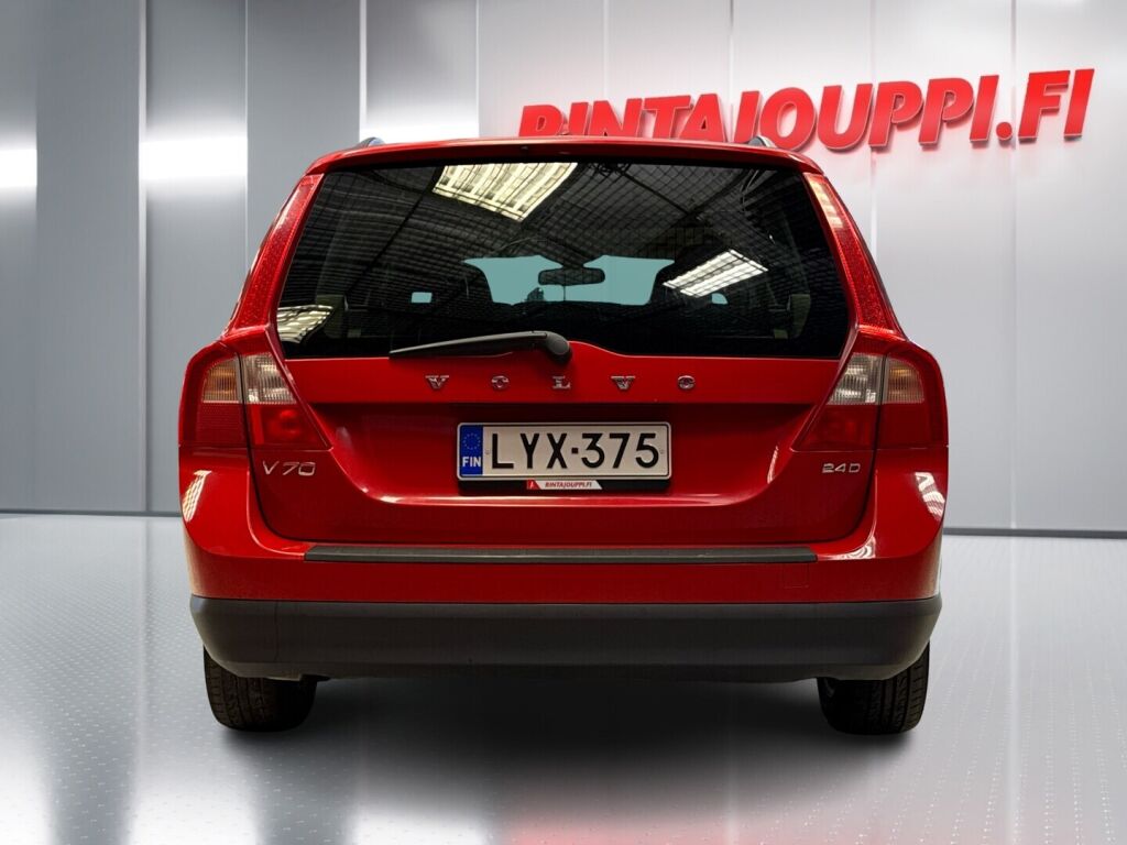 Volvo V70 2009 Punainen