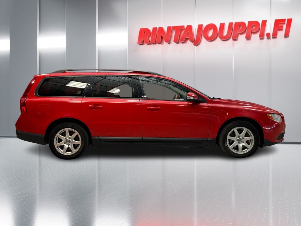 Volvo V70 2009 Punainen
