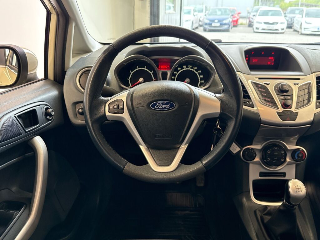 Ford Fiesta 2009 Vihreä